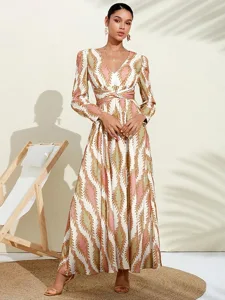 damen-maxikleid-wei-satin-blumendruck-v-default-6
