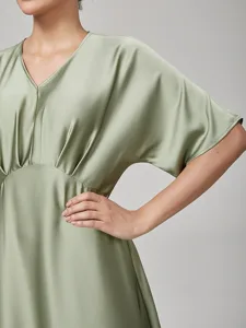 damen-midikleid-mit-umgekehrter-falte-v-default-2