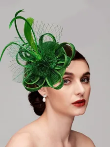 fascinator-hute-kopfschmuck-federn-netz-grun-2