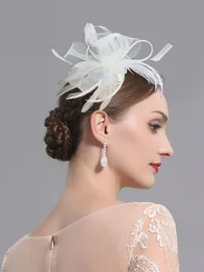 feder-netz-fascinators-kopfbedeckung-mit-beige-4