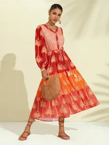 geblumtes-midikleid-mit-quasten-und-fran-default-6