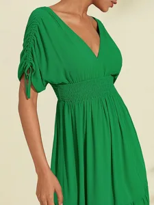 grunes-neckholder-maxikleid-aus-chiffon-default-5