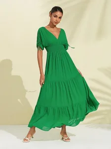grunes-neckholder-maxikleid-aus-chiffon-grun-1