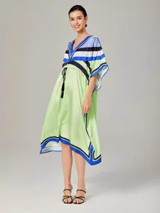 lockeres-kleid-mit-kordelzug-aus-satin-m-default-10
