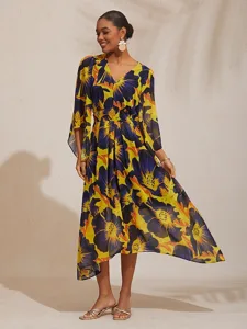 maxikleid-aus-chiffon-mit-abstraktem-blu-gelb-1