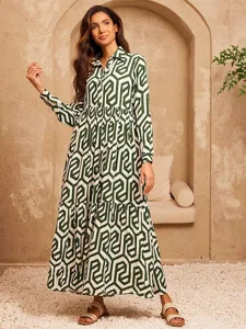 maxikleid-mit-geometrischem-print-resort-default-4