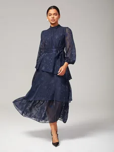 maxikleid-mit-hohem-kragen-blumenmuster-default-2