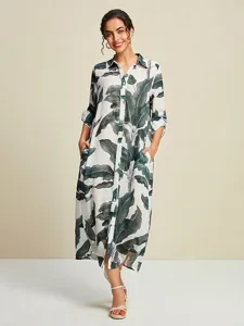 maxikleid-mit-tropischem-blatter-print-grun-1