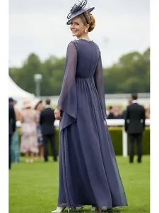 overalls-bodenlang-derby-kleid-brautmutt-default-3