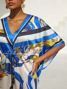 ozeanblauer-orchideen-seidensatin-kaftan-default-14