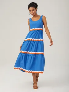 tencel-kleid-mit-geruschtem-lagenmuster-default-3