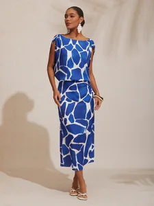 urlaub-maxikleid-aus-satin-mit-geometris-konigliches-blau-1