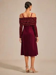 weihnachten-damen-midikleid-schulterfrei-default-2