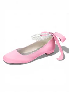 ballerines-ivoire-a-bride-cheville-ornee-rose-13