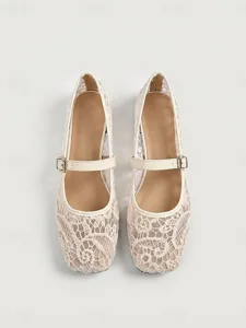 ballerines-mary-jane-blanches-en-dentell-default-3