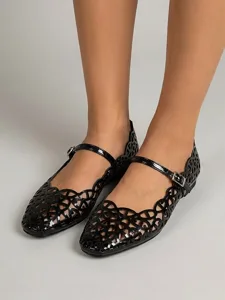 ballerines-mary-jane-noires-ajourees-en-default-2