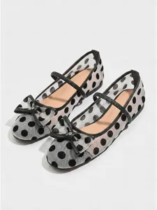 ballerines-mary-jane-respirantes-a-pois-noir-1