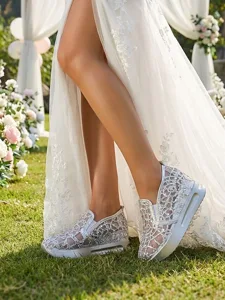 baskets-compensees-blanches-en-dentelle-default-1