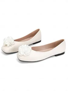 chaussures-plates-fleuries-jaune-moutard-blanche-13