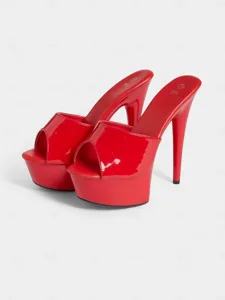 escarpins-a-talons-hauts-en-cuir-verni-r-rouge-clair-3