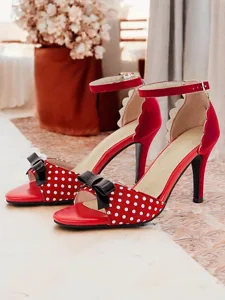 escarpins-a-talons-hauts-vintage-a-pois-rouge-12