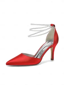 escarpins-argentes-en-satin-a-bout-point-rouge-18