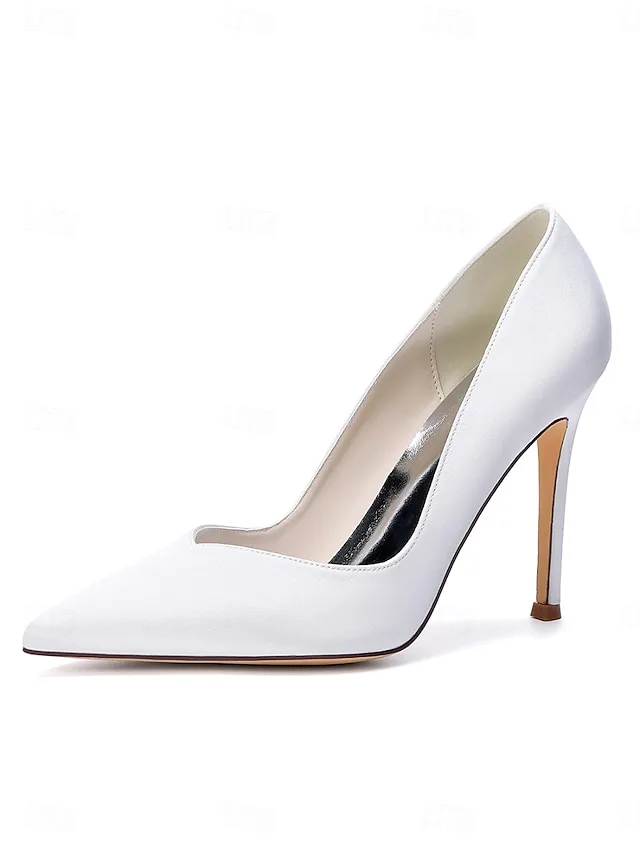 escarpins-bleu-marine-a-talons-aiguilles-blanche-13