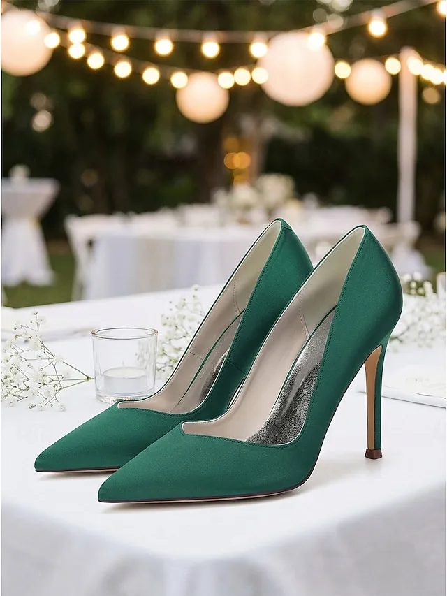 escarpins-bleu-marine-a-talons-aiguilles-default-2
