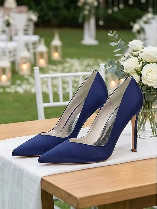 escarpins-bleu-marine-a-talons-aiguilles-default-3
