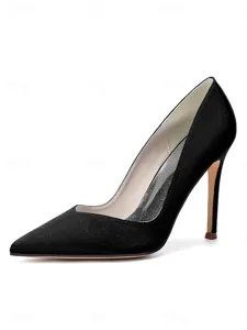 escarpins-bleu-marine-a-talons-aiguilles-noir-17