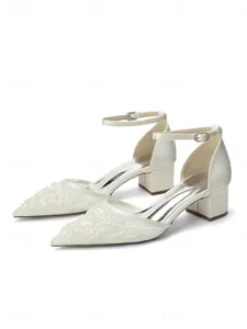 escarpins-bleu-marine-a-talons-carres-po-ivoire-6