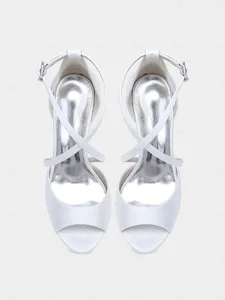 escarpins-de-mariee-blancs-en-satin-pour-default-9