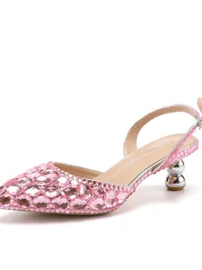 escarpins-roses-a-bout-pointu-et-talon-b-rose-4