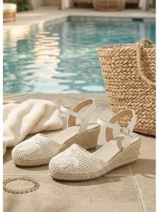 espadrilles-compensees-en-dentelle-croch-default-2