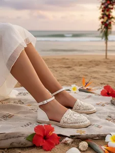 espadrilles-plates-blanches-en-dentelle-default-6
