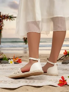 espadrilles-plates-blanches-en-dentelle-default-7