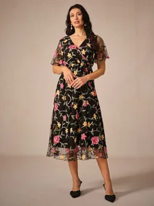 femme-robe-maxi-robe-noire-robe-trapeze-default-19