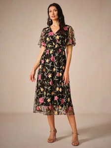 femme-robe-maxi-robe-noire-robe-trapeze-default-21