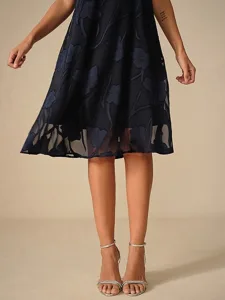femmes-robe-longueur-genou-robe-en-chiff-default-6