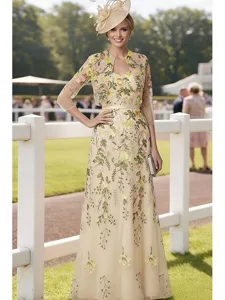 ligne-a-longueur-au-sol-robe-d-invite-de-champagne-4
