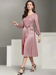 ligne-a-mi-long-robe-en-satin-robe-noire-rose-poussiereuse-5