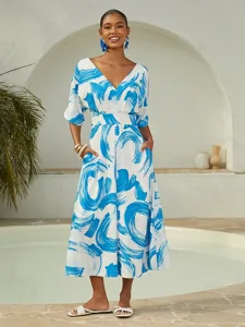 maxikleid-aus-satin-mit-blauem-pinselstr-default-4