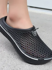 men-and-women-sandals-summer-hole-shoes-default-1