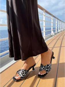 mules-blanches-a-petits-talons-pour-femm-default-5