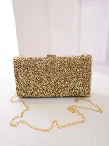 pochette-a-paillettes-argentees-pour-fem-doree-8