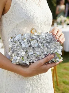 pochette-de-soiree-a-fleurs-et-sequins-p-default-2
