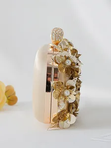 pochette-de-soiree-a-fleurs-et-sequins-p-default-8