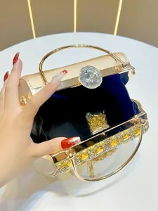 pochette-de-soiree-a-sequins-et-perles-p-default-6