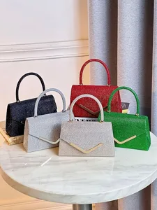 pochette-de-soiree-pailletee-pour-femme-default-2