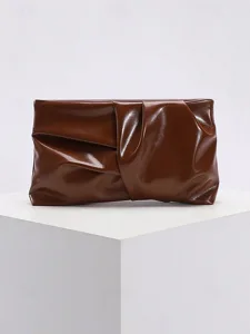 pochette-de-soiree-plissee-en-similicuir-cafe-15